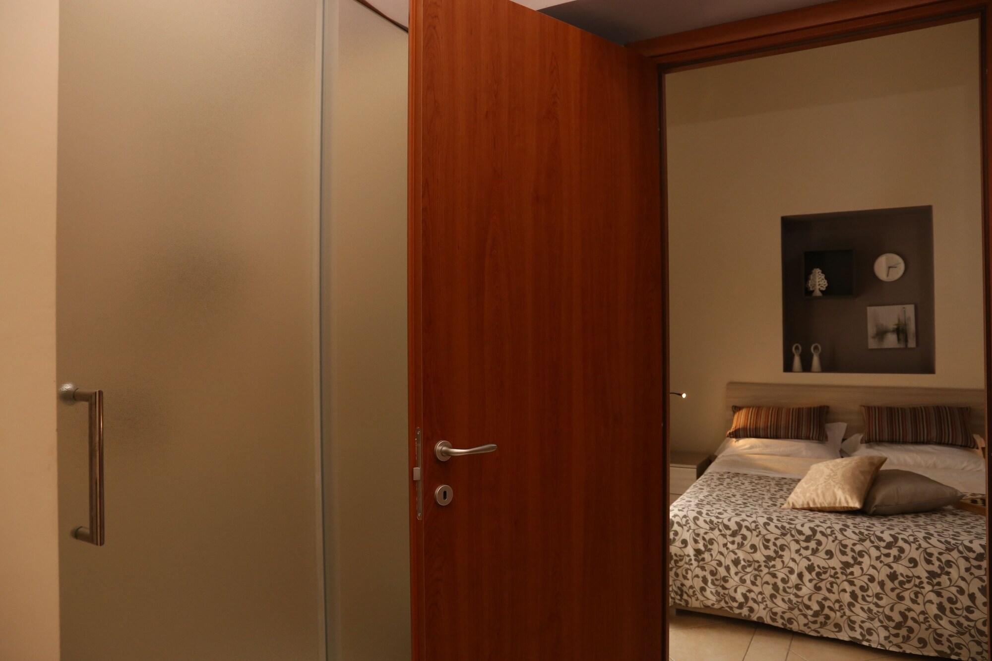 Re Ferdinando Bed & Breakfast เนเปิลส์ ภายนอก รูปภาพ