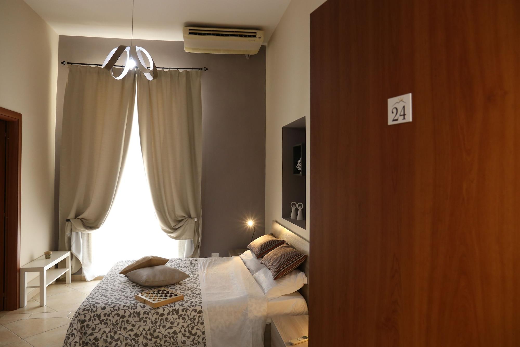 Re Ferdinando Bed & Breakfast เนเปิลส์ ภายนอก รูปภาพ