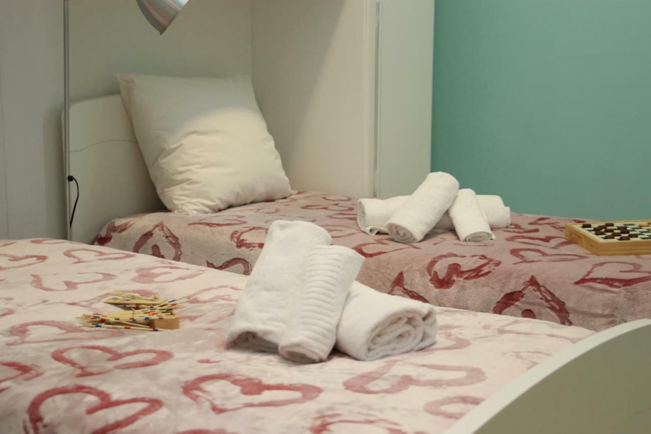 Re Ferdinando Bed & Breakfast เนเปิลส์ ภายนอก รูปภาพ